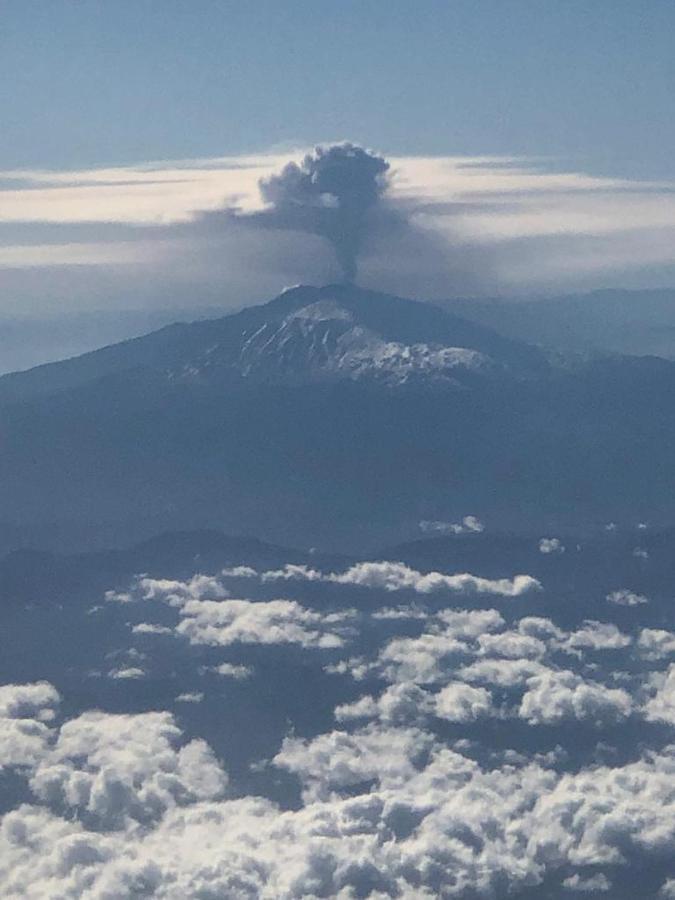 Le Tre Meraviglie A 200 M Dal Mare Katanya Dış mekan fotoğraf